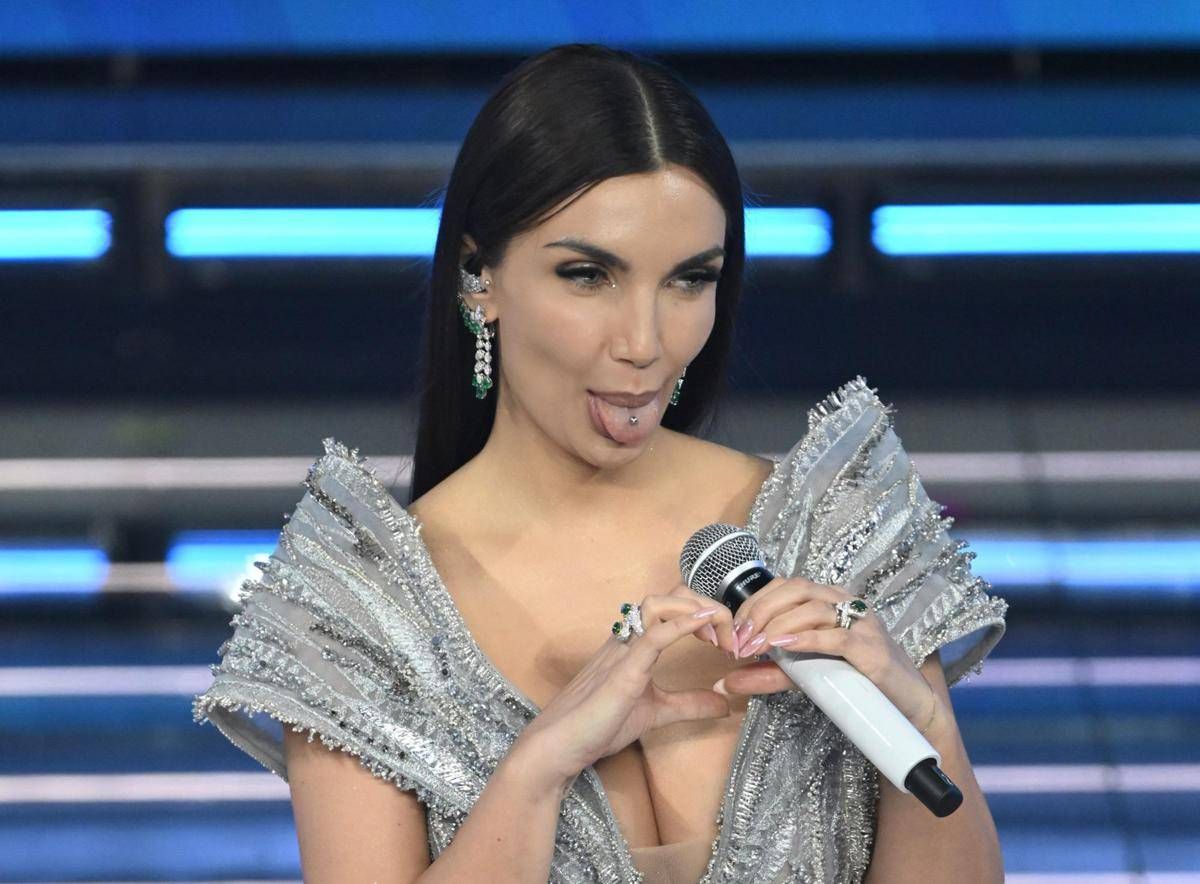 Elettra Lamborghini, la crociata contro le feste notturne arriva anche sul palco di Sanremo - 