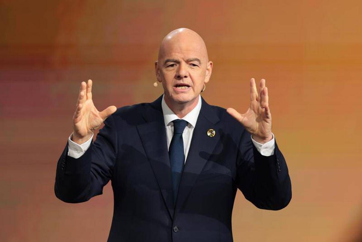 Fifa, l'assist di Infantino a Putin: "L'esclusione della Russia ha creato odio, va rivista" - 
