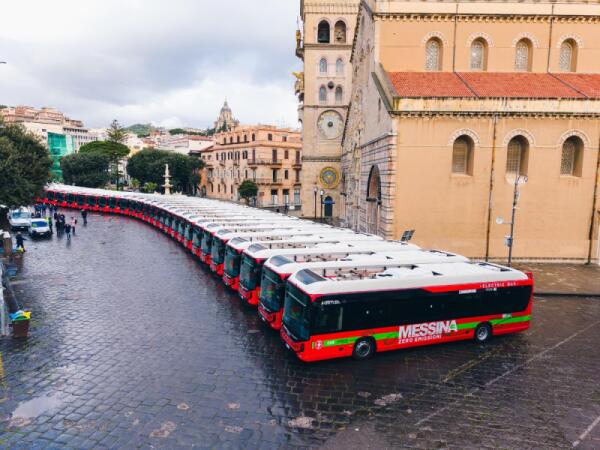 Messina: presentati 29 nuovi autobus elettrici, altri 18 in arrivo entro giugno 2026