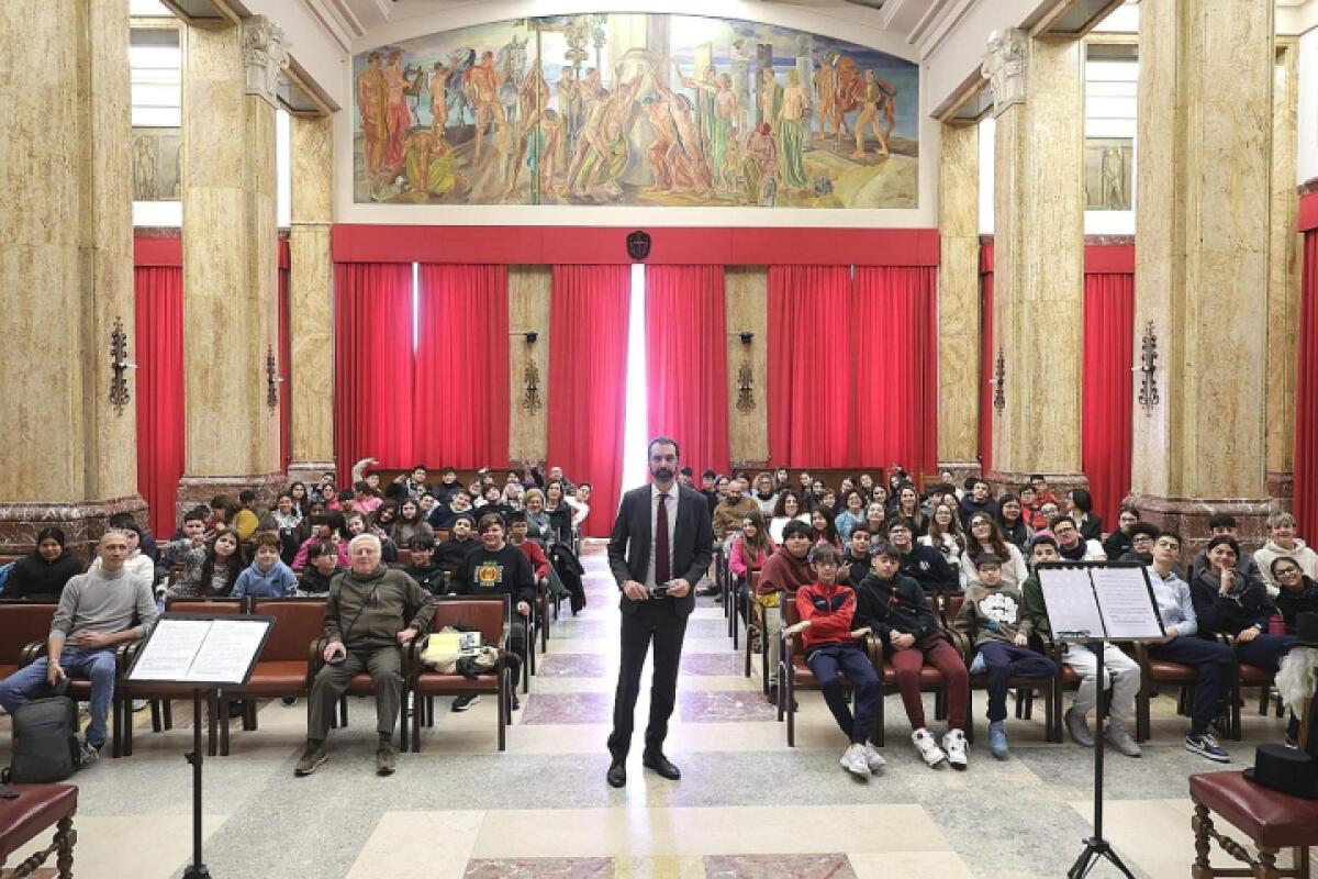 Mobilità Sostenibile: Incontro-Spettacolo al Comune di Messina - 