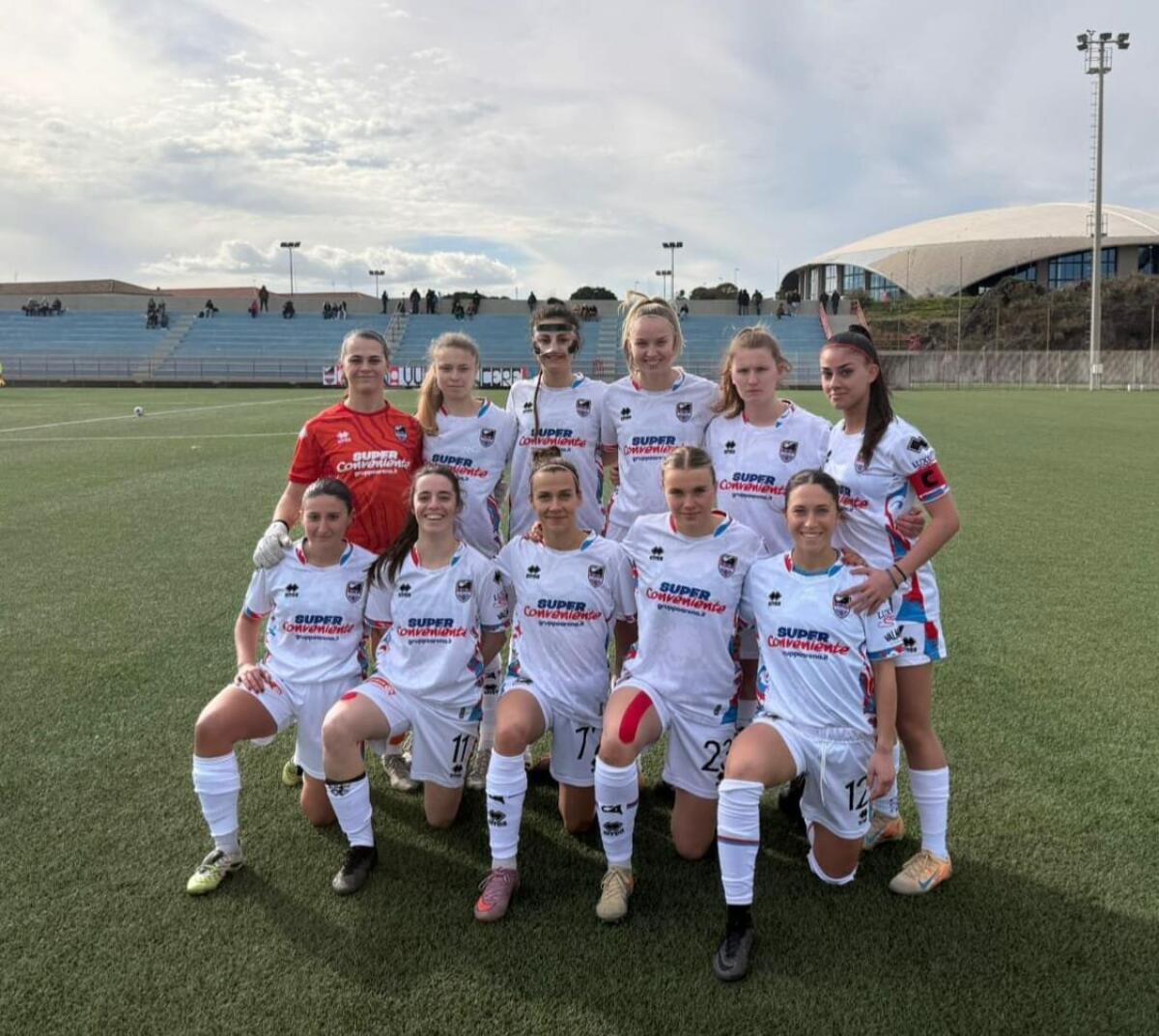 Il Calcio Catania Women persegue la vetta con una vittoria storica: 12-0 contro il CUS UniCal Cosenza - 