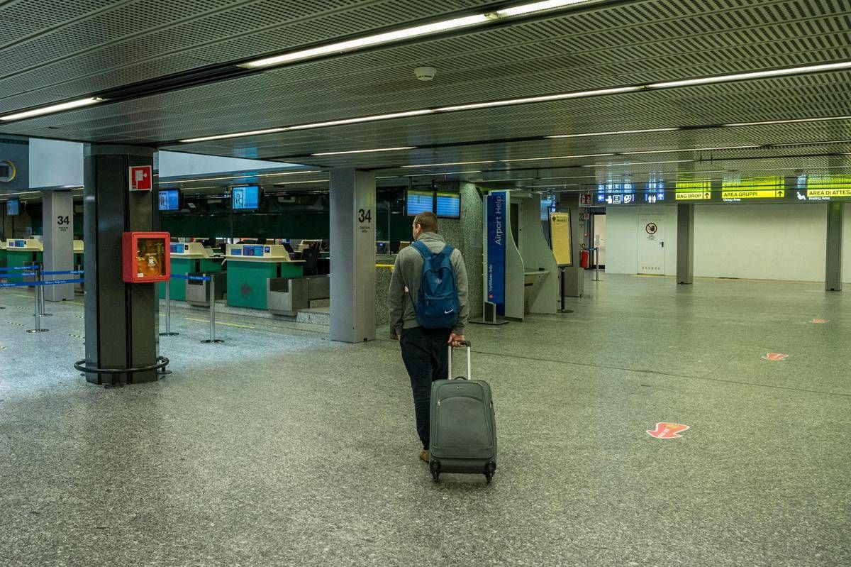 Milano Malpensa, una pista chiude per due mesi: voli spostati a Linate - 