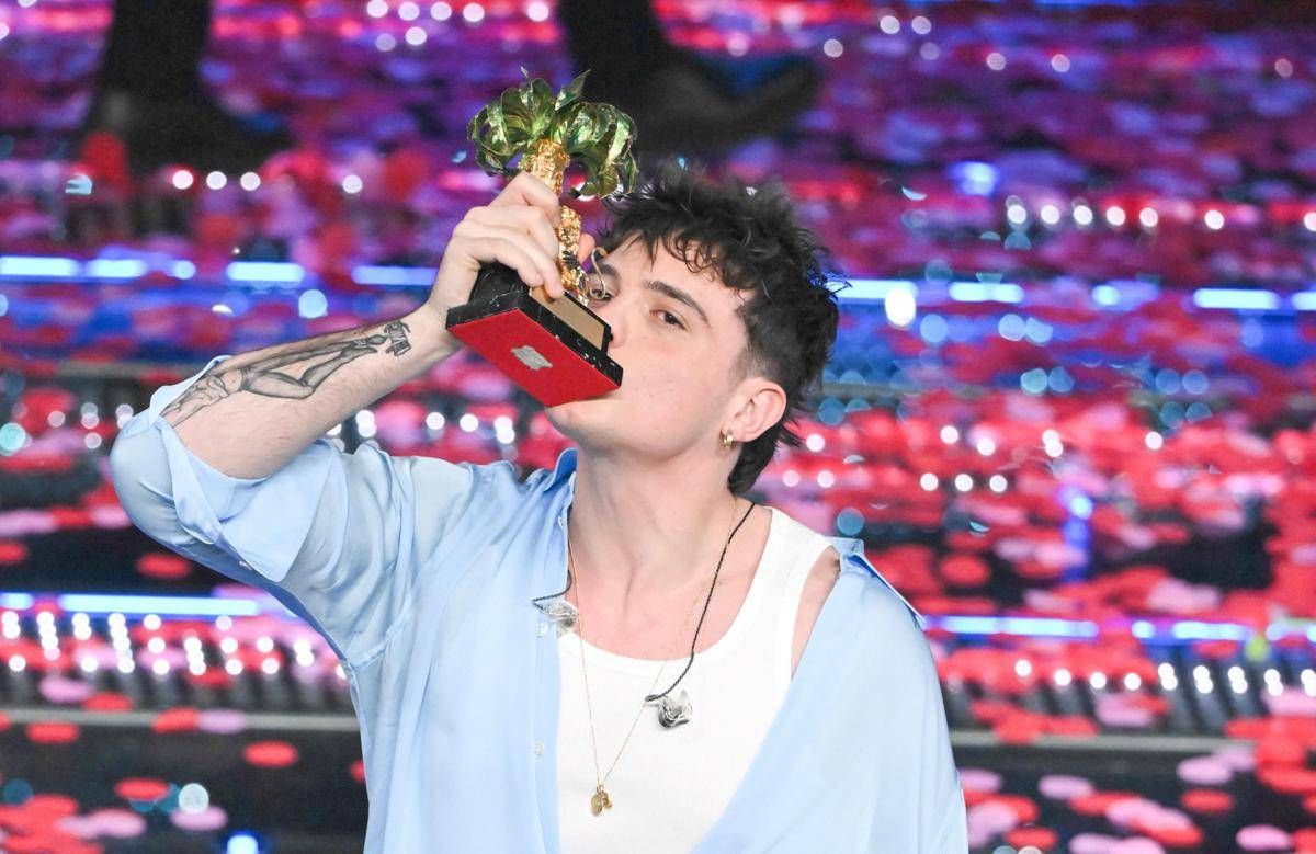 Sanremo 2026, Olly torna al Festival: un anno dalla vittoria con 'Balorda nostalgia' - 