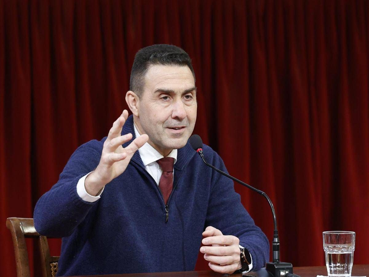 Sondaggio politico, frenano Fratelli d'Italia e Pd. Vannacci debutta con 1,6% - 