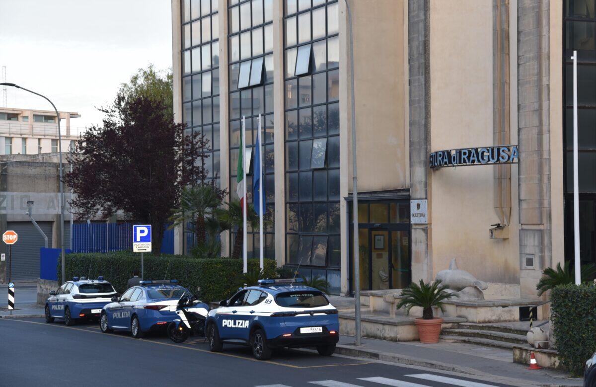 Ragusa: Polizia arresta 17enne per truffa ai danni di un'anziana italiana - 