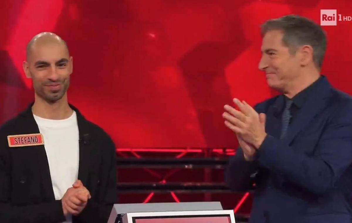 "Mi vuoi sposare?", proposta di matrimonio a L'eredità - 