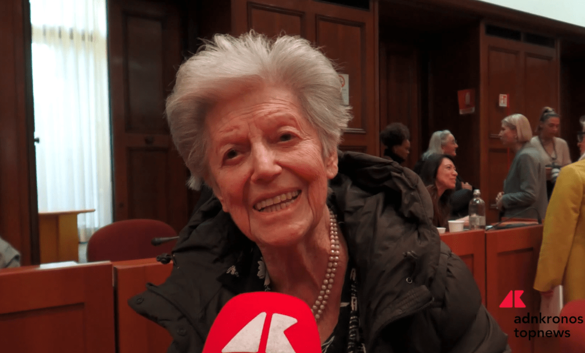 Parità di genere, Amalia Ercoli Finzi: "Multerei uomini che non aiutano in casa" - 