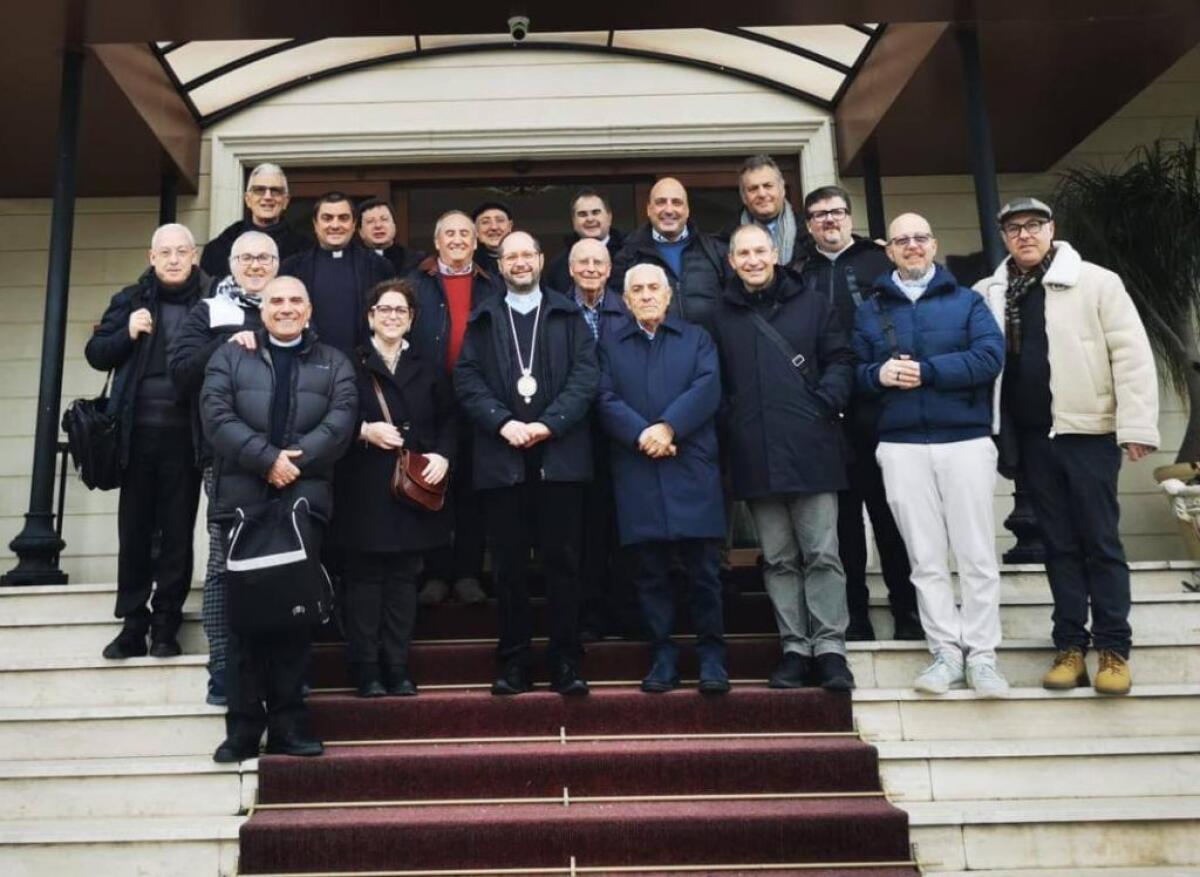 Mons. Raffaele De Angelis incontra i delegati per il sostentamento del clero in Sicilia - 