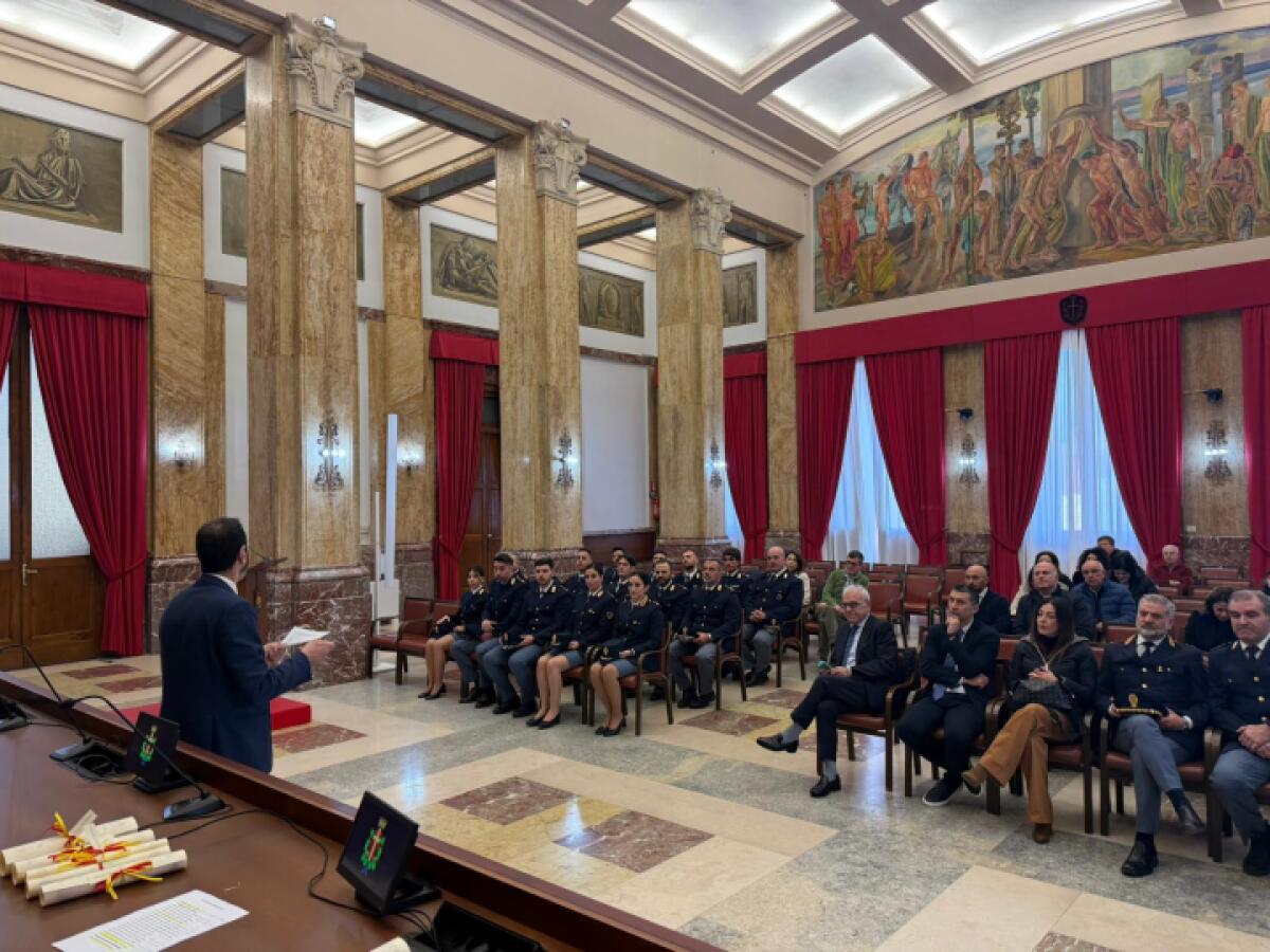 Riconoscimenti al personale della Polizia dal Comune di Messina a Palazzo Zanca - 