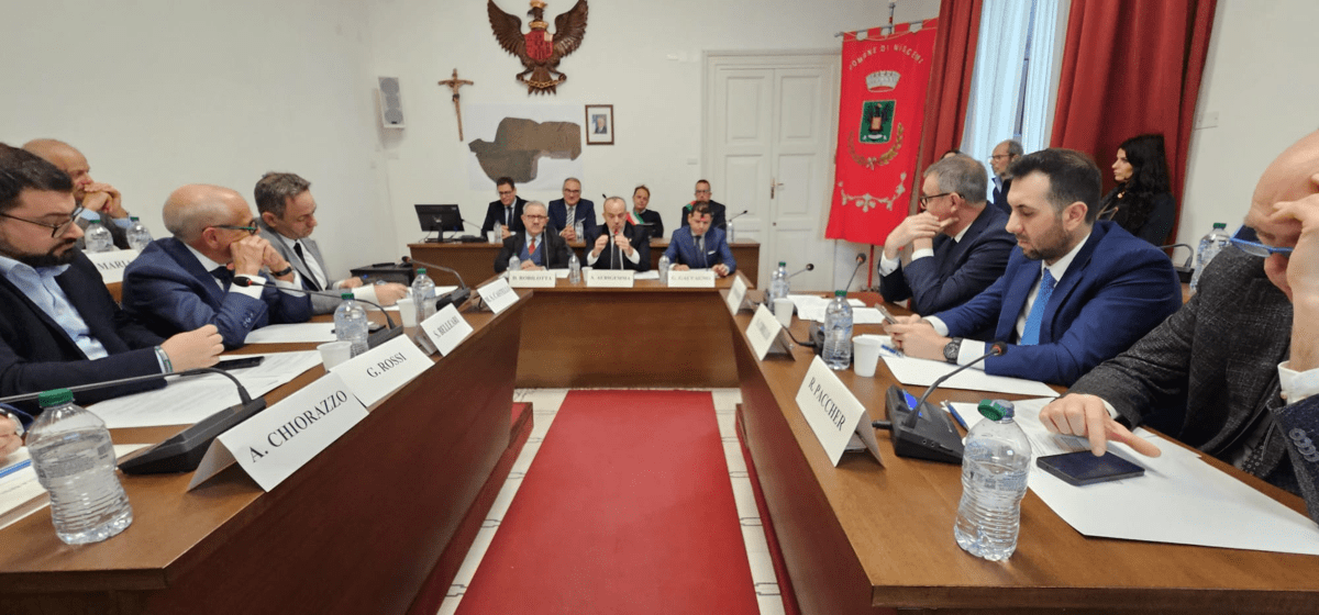 I Presidenti dei Consigli regionali riuniti a Niscemi - 