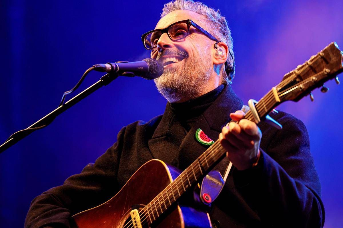 Sanremo 2026, Brunori Sas chi è: la cover con Maria Antonietta e Colombre - 