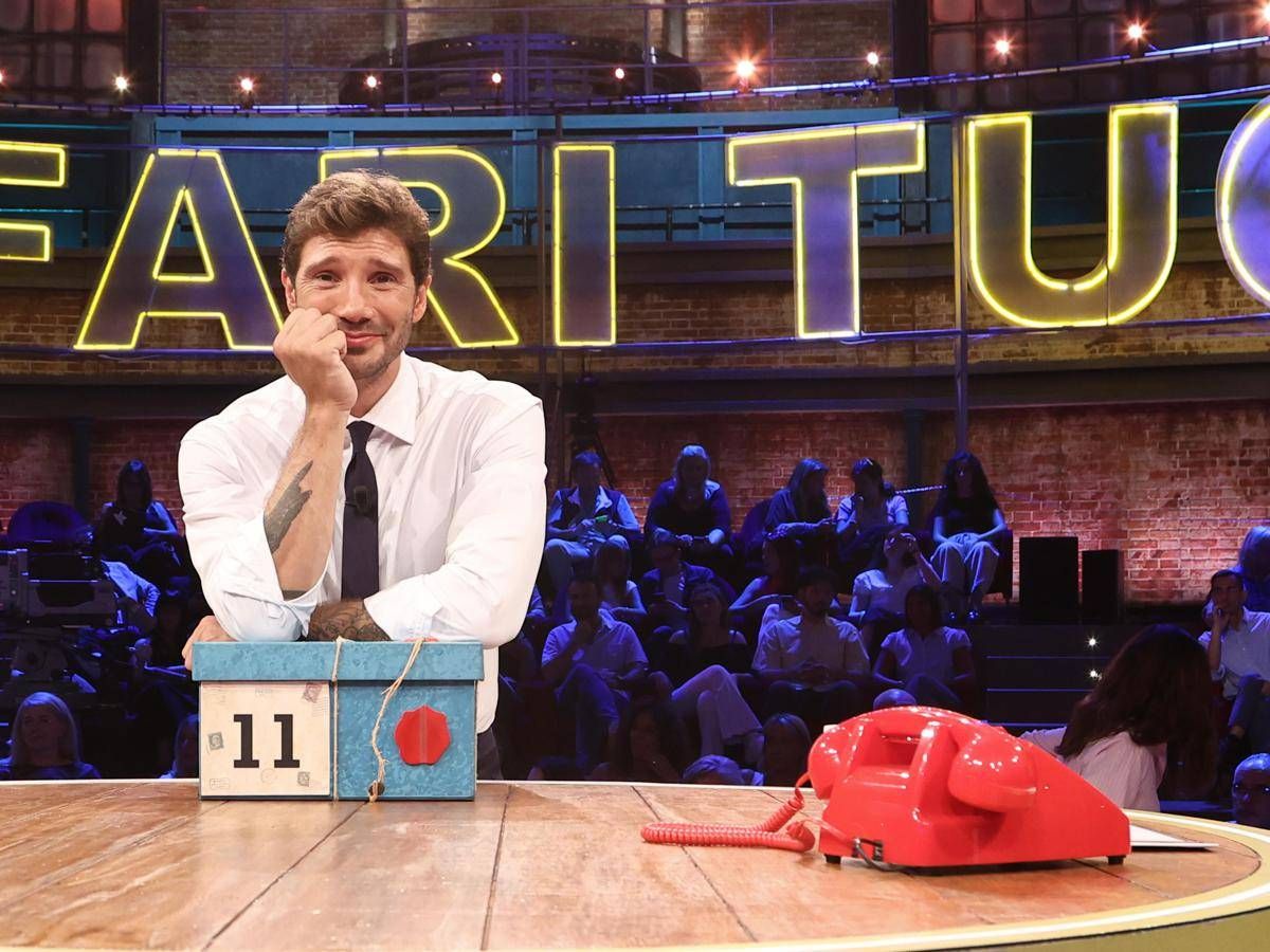 'Affari Tuoi - Nella buona e nella cattiva sorte', stasera 13 febbraio: la puntata a tema - 