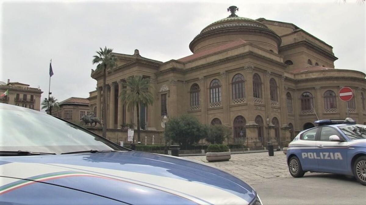 Polizia di Palermo Arresta 47enne per Tentato Furto in Centro - 