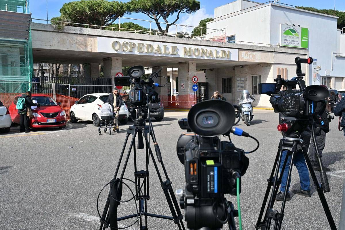 Bimbo trapiantato a Napoli, il legale: "Riunione su terapia per alleviare sofferenze" - 