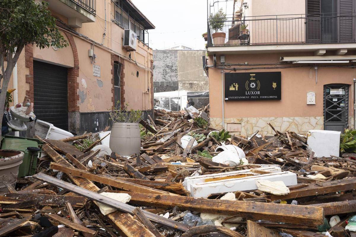 Maltempo, stop per 6 mesi pagamenti bollette in zone colpite da ciclone Harry - 