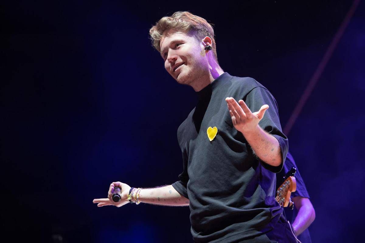 Sanremo 2026, Alfa chi è: la cover con Enrico Nigiotti - 