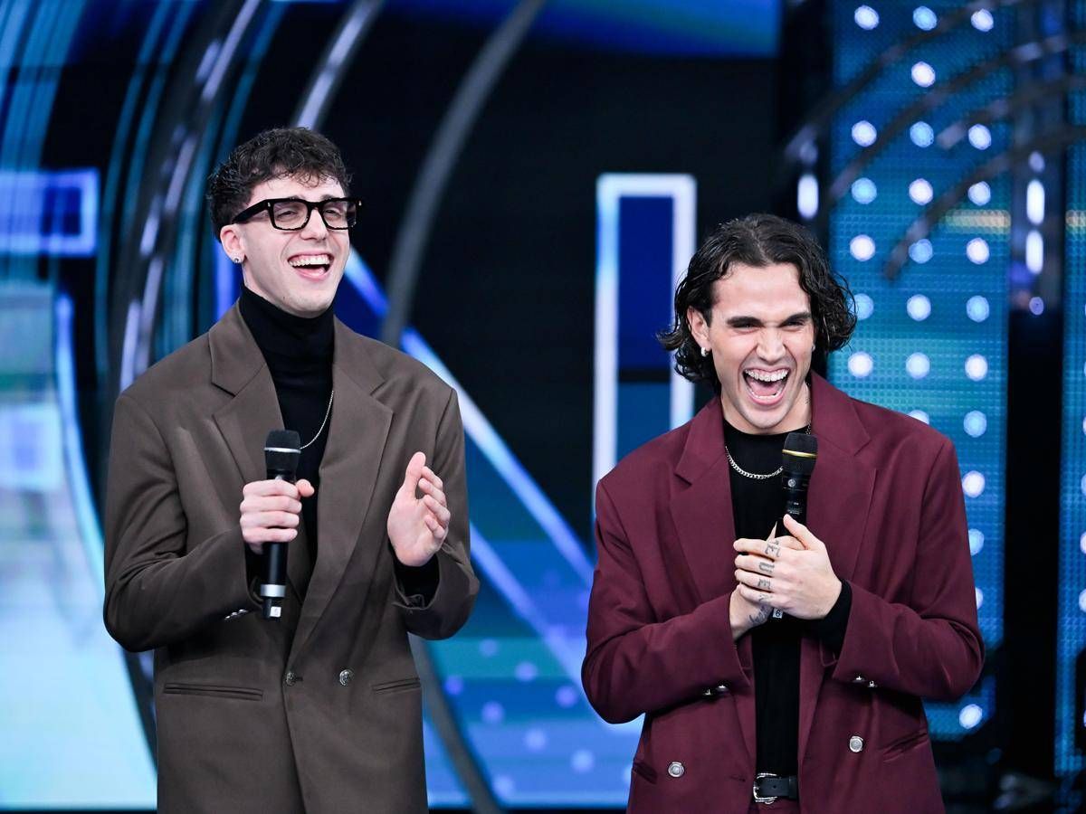 Sanremo 2026, LDA e Aka 7even chi sono: da Amici al palco dell'Ariston insieme - 