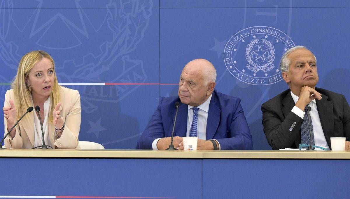 Sicurezza, ok del governo alle misure. Meloni: "Lo Stato non gira la testa", Nordio: "Evitare il ritorno delle Br" - 