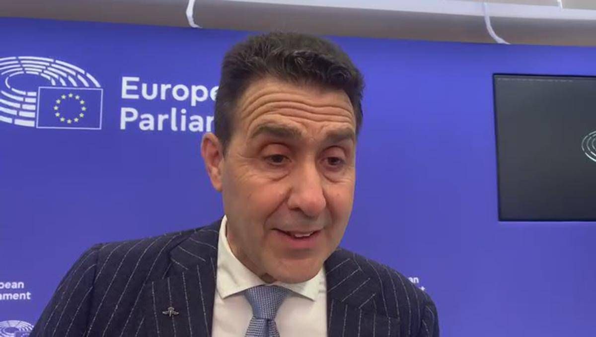 Governo, Vannacci: "Non ha posizioni chiaramente di destra" - 