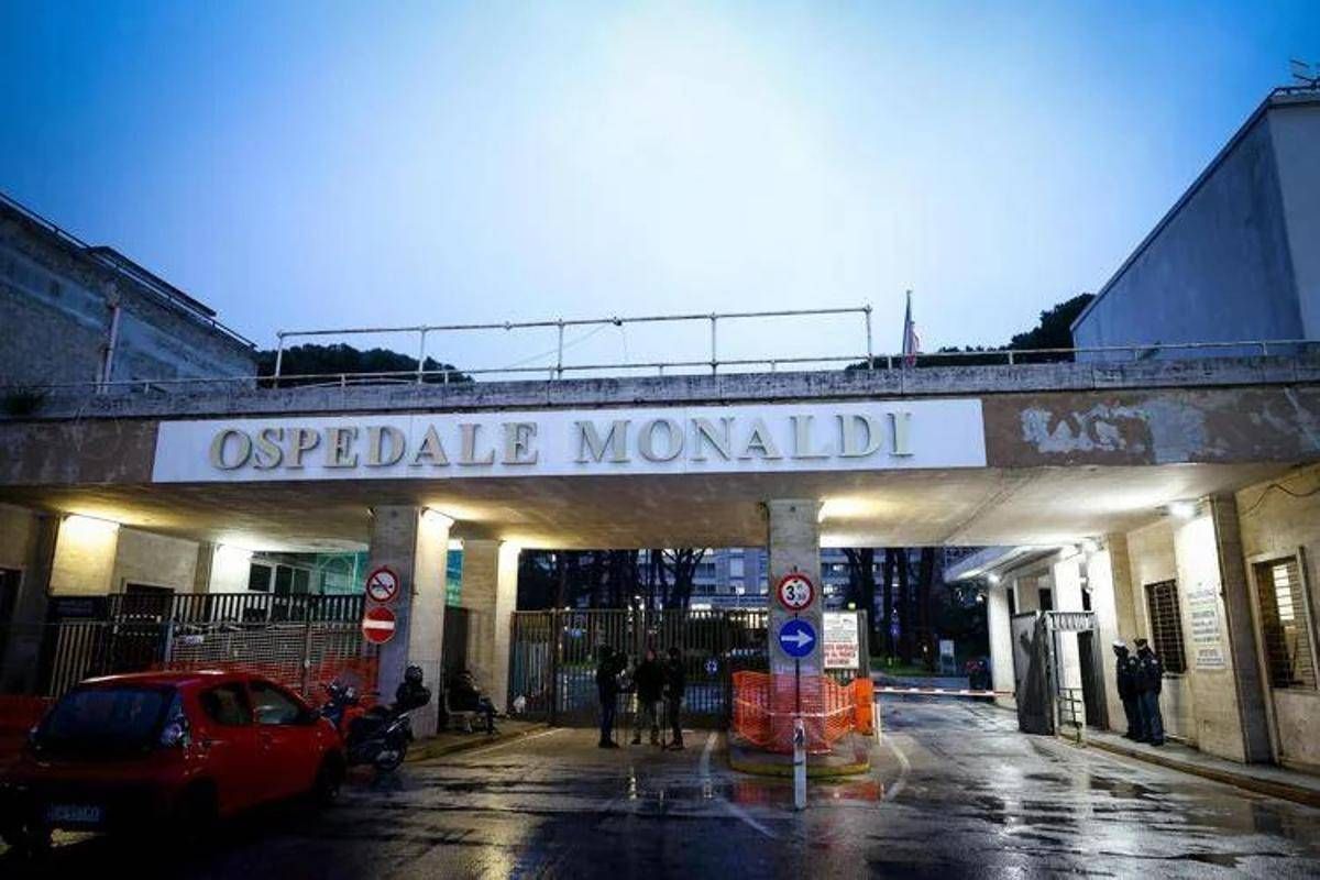 Bimbo trapiantato a Napoli, la mamma convocata d'urgenza al Monaldi: "Ipotesi altro cuore" - 