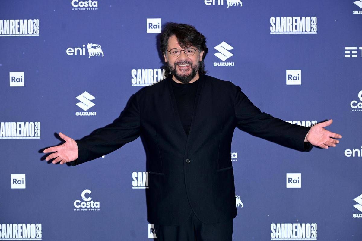 Sanremo 2026, Lillo Petrolo chi è: il co-conduttore della seconda serata - 