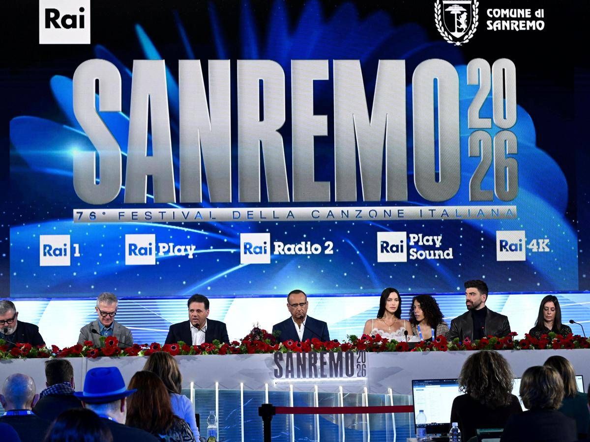 Sanremo, la terza serata con Irina Shayk e Ubaldo Pantani - Diretta - 