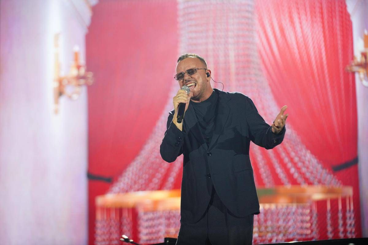 E' morto Vincenzo D'Agostino, paroliere per D'Alessio e autore di 'Rossetto e caffè' - 