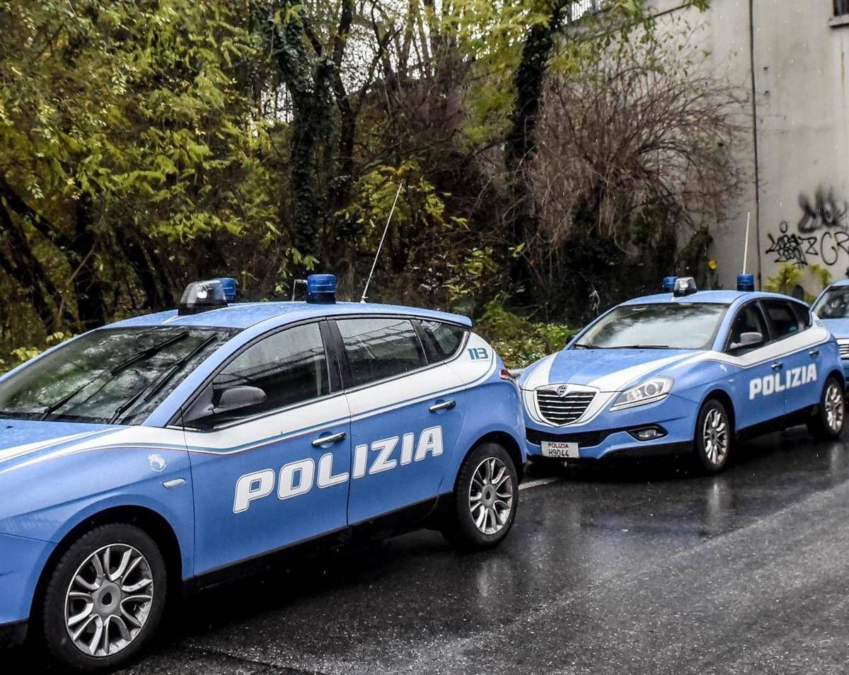 Milano, sparatoria in zona Rogoredo tra rapinatore e polizia: l'uomo è gravissimo - 