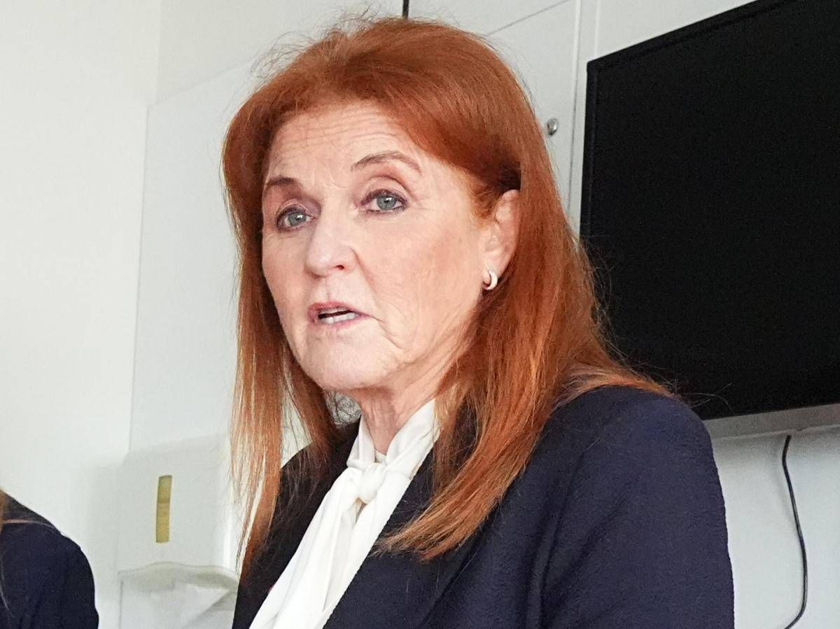 Caso Epstein, chiudono sei aziende collegate a Sarah Ferguson: l'ex moglie di Andrea travolta dello scandalo - 