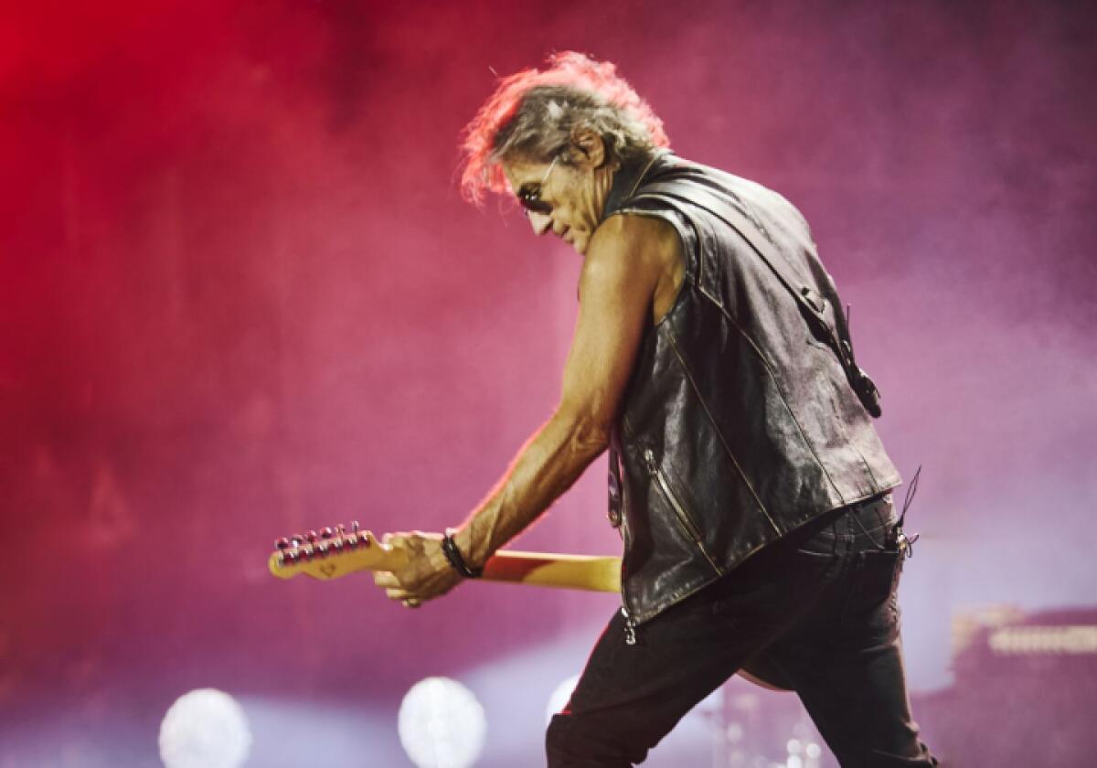 Luciano Ligabue in concerto al PalaRescifina: Il Comune di Messina pronto ad accogliere il grande evento musicale - 