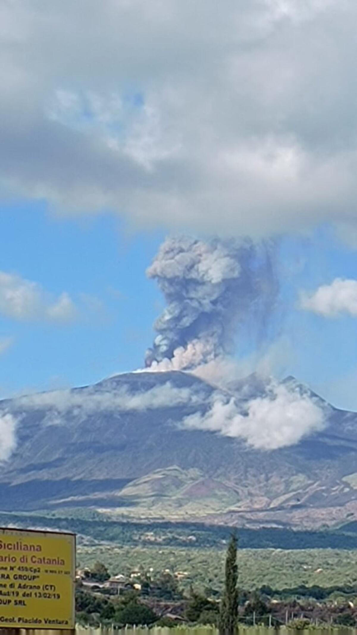 Protezione Civile: Addestramento Tecnico su Quad per Interventi Efficaci sull'Etna - 