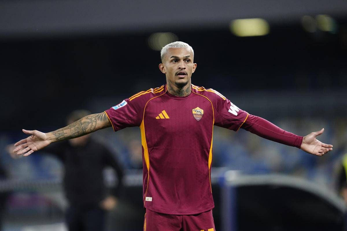 Wesley corre, Rrahmani lo stende: calcio di rigore giusto in Napoli-Roma? - 