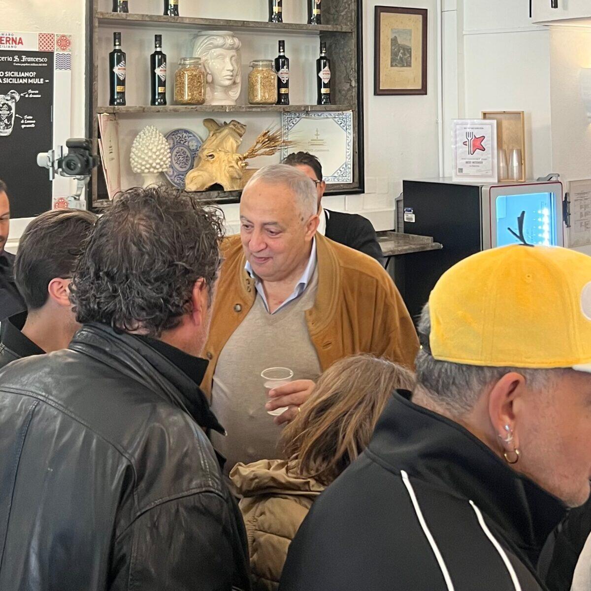 Il Comune di Palermo celebra la ripresa dell'iniziativa "Pane ca’ meusa agli indigenti" con un messaggio di solidarietà del sindaco Lagalla - 