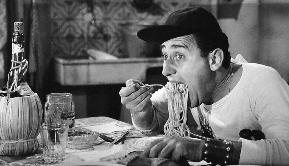 Morte di Alberto Sordi: il ricordo a 23 anni dalla scomparsa - 