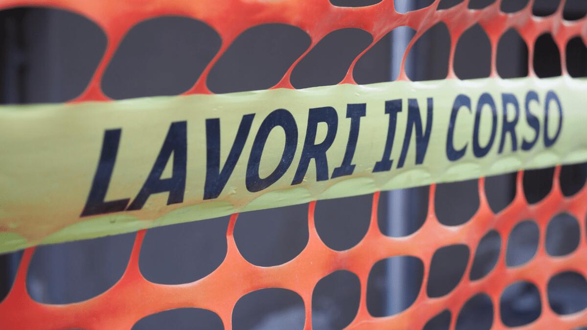 Lavori di manutenzione stradale a Via Messina Marine e Via Ponte di Mare nel Comune di Palermo - 