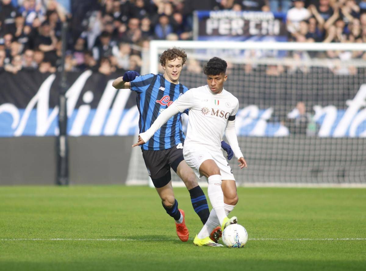 Alisson Santos segna, arbitro annulla: cos'è successo in Atalanta-Napoli - 