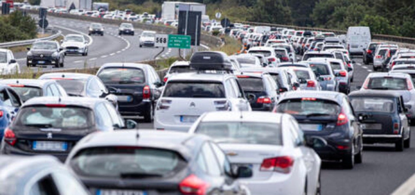 Auto in crescita e flotta invecchiata: meno officine in Italia. Catania terza per auto pro capite - 