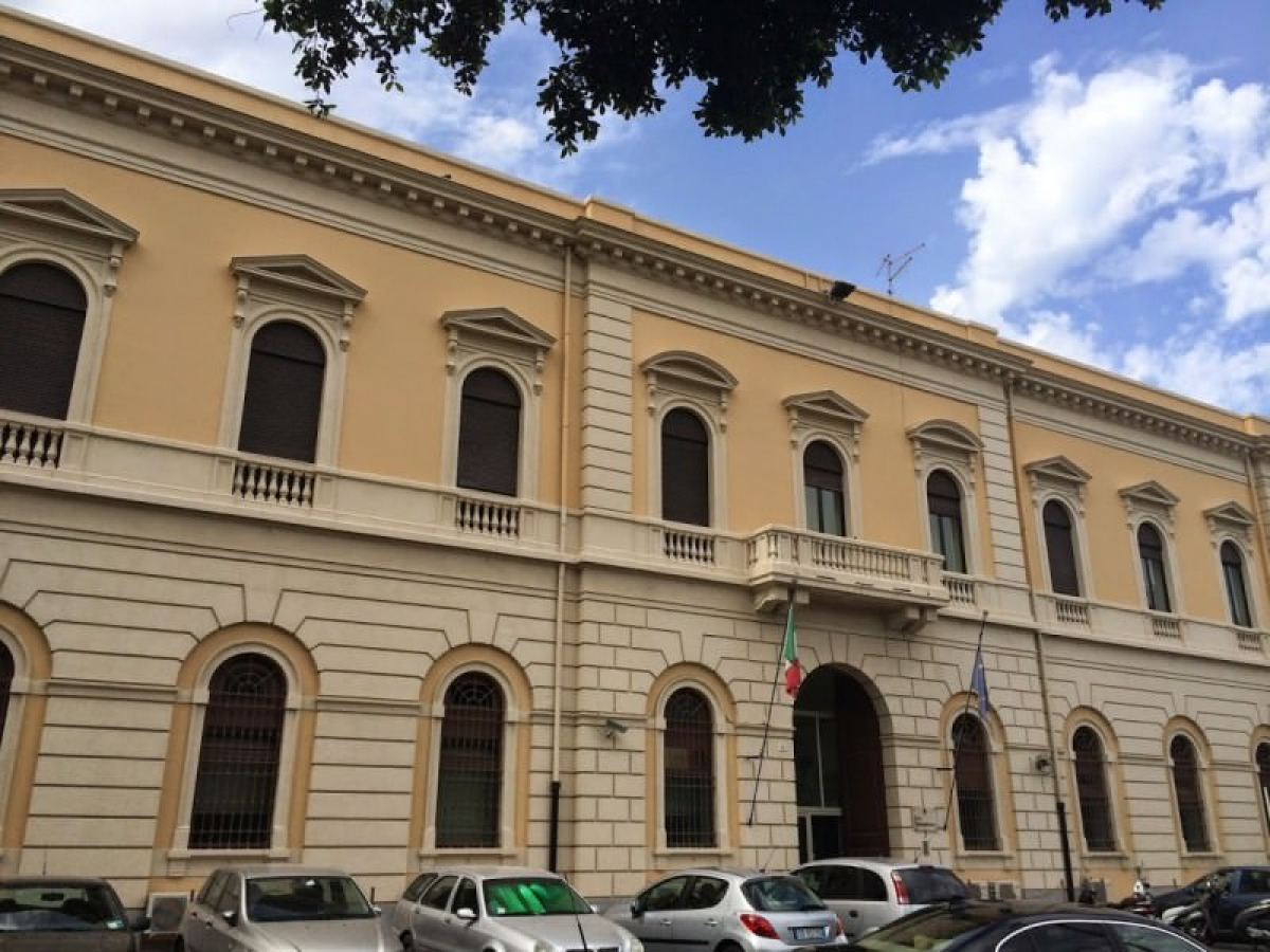 Rivolta a Piazza Lanza: due sommosse in 24 ore, reparto isolamento devastato e agenti feriti - 