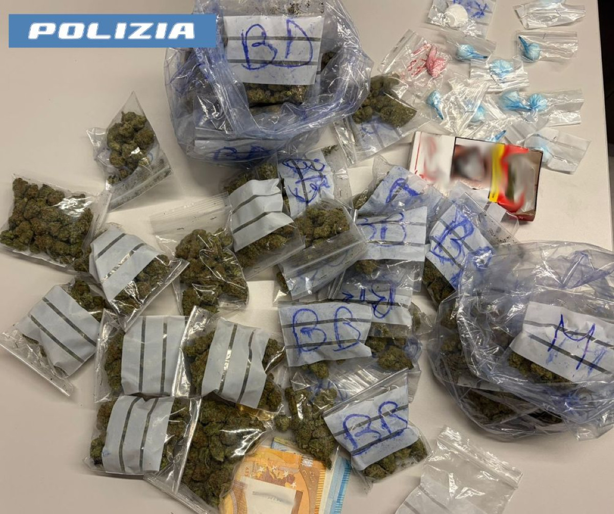 Catania: arrestato «rider» della droga con 420 g di marijuana e 19 g di cocaina - 