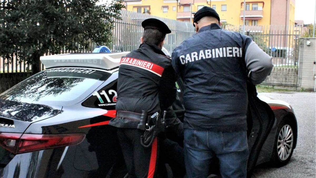 Palermo, arrestato con due chili di cocaina: sequestrati 2 kg e 300.000€ stimati - 