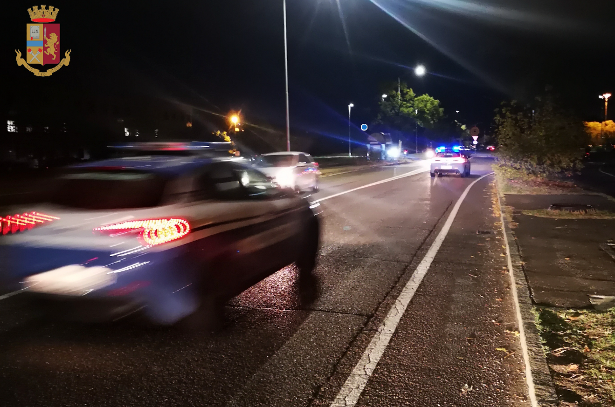 Catania: ruba un'auto e fugge contromano, arrestato 39enne dopo inseguimento e incidente - 