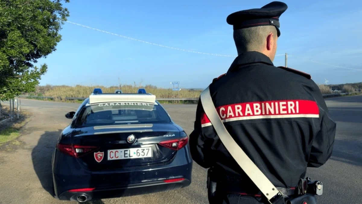 Catania, arrestato 43enne sorpreso a rubare pacchi da un furgone - 