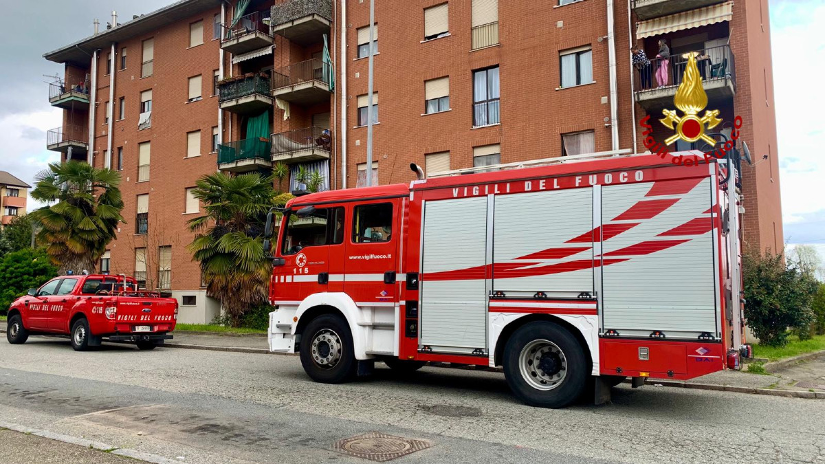 Incendio a Catania per fuga di gas: evacuato palazzo nel quartiere Nesima - 