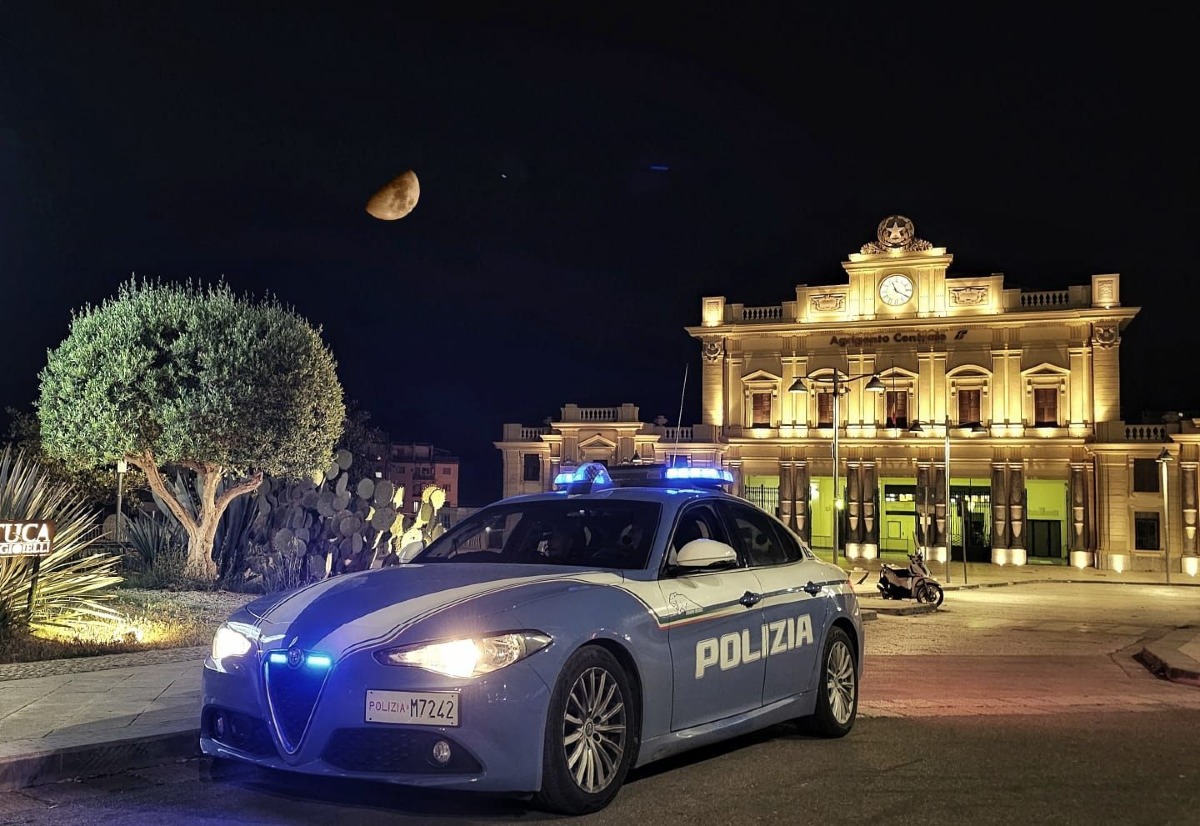 Alcol a sedicenni in via Atenea: multa da 600€ e rischio chiusura per un bar - Credit Foto Questura di Agrigento