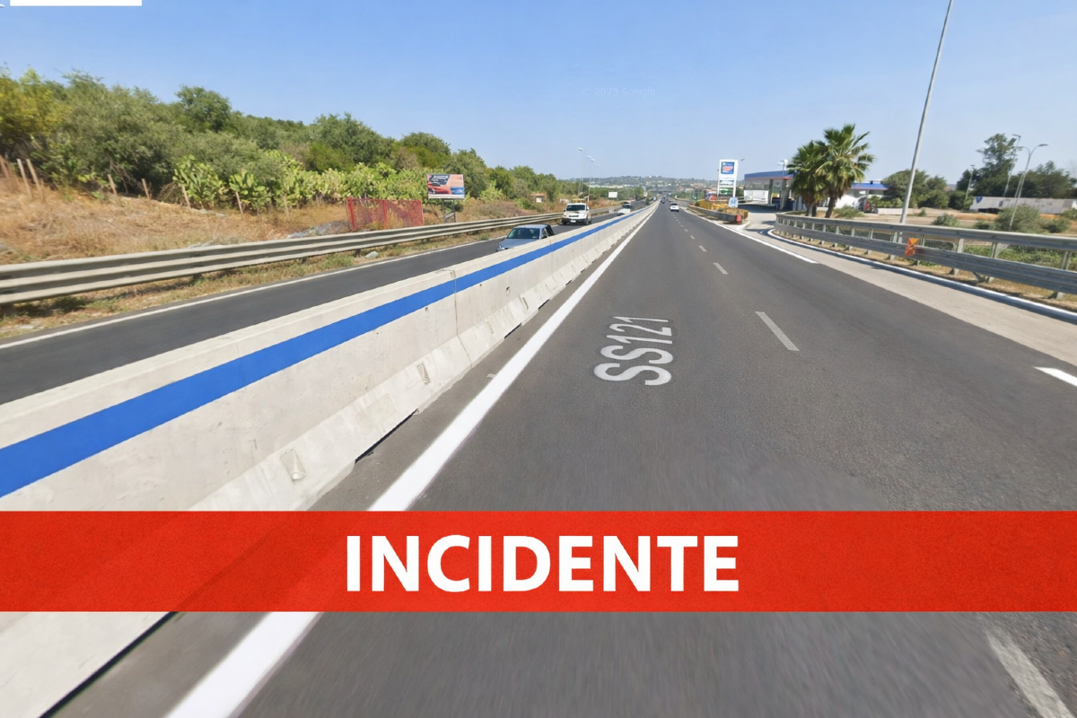 🔴ULTIM'ORA - INCIDENTE🔴: scontro tra moto e camion sulla SS121 a Piano Tavola, centauro trasportato in ospedale - 