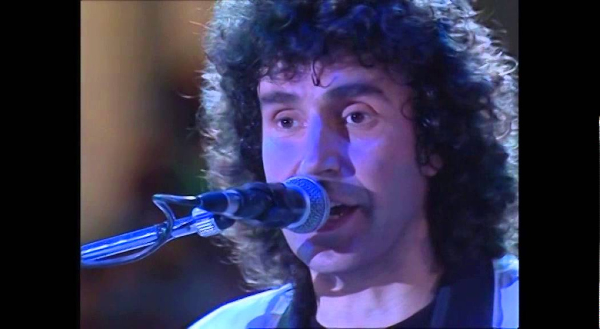 Uomini soli dei Pooh: la canzone che raccontava la solitudine che nessuno voleva ammettere - 