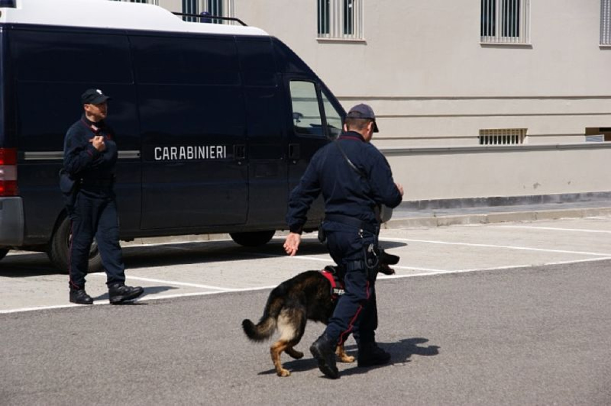 Spaccio da Messina a Vulcano: 17 arresti per rete coordinata di hashish, cocaina e crack - 