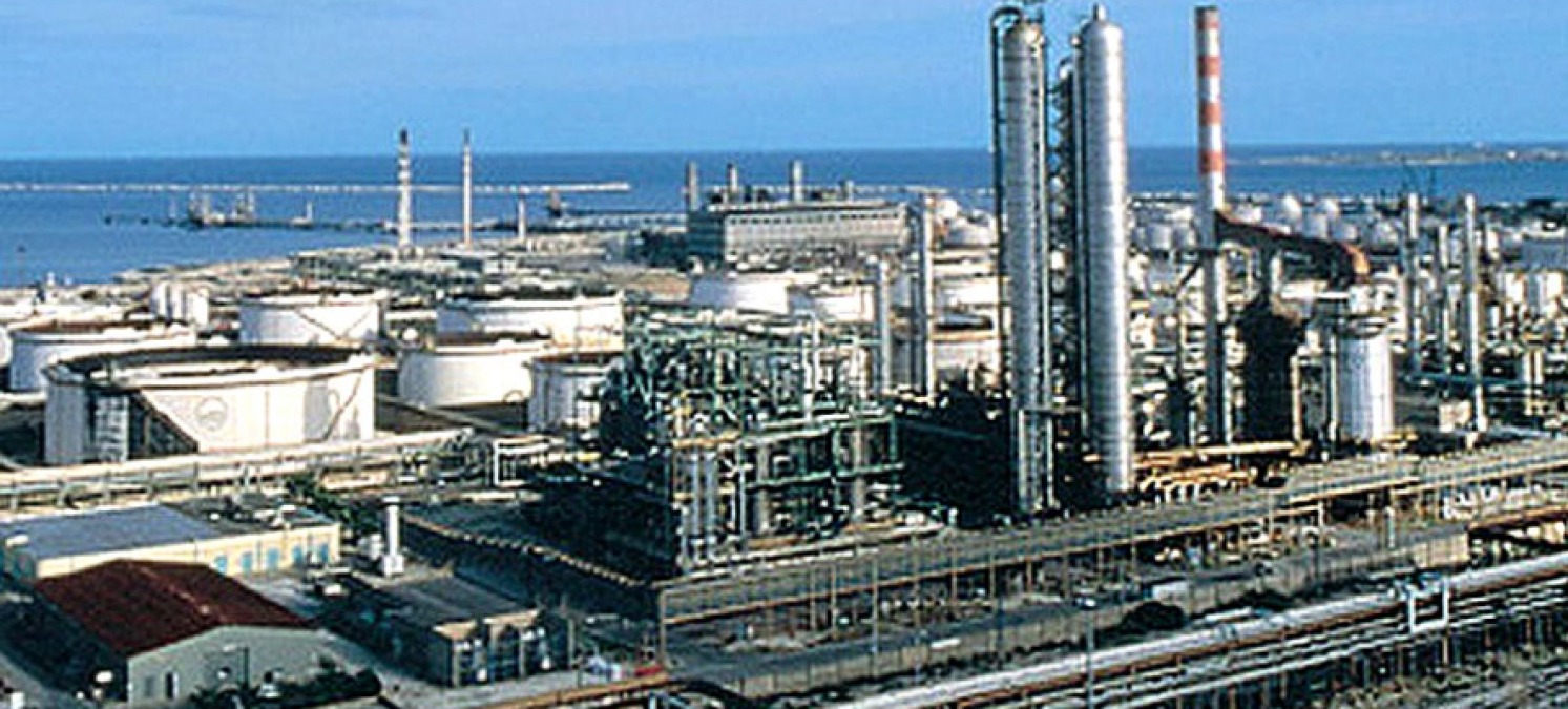 Miasmi e sversamento a Isab Sud: Procura sequestra il serbatoio, Arpa Sicilia promette la relazione - Credit Foto Ministero dell'Interno