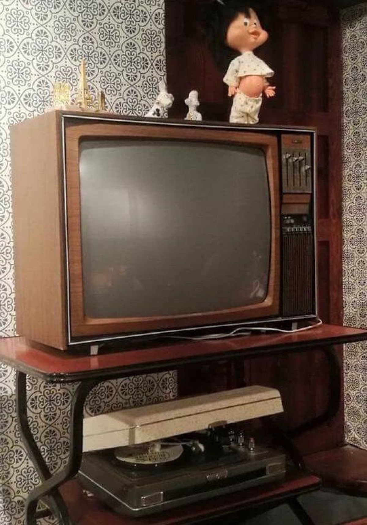 Quando la TV era un mobile di casa e non solo uno schermo - 