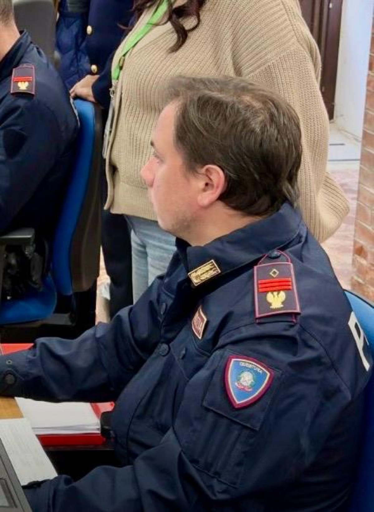 Siracusa, polizia accompagna al CPR un 53enne marocchino in attesa di rimpatrio - Credit Foto Questura di Siracusa